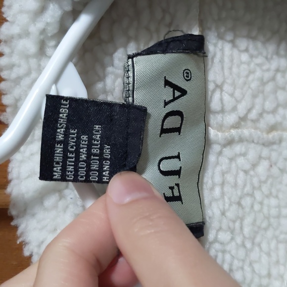 Cozy Jacket size M - Picture 5 of 9